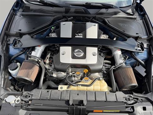 Used 2020 Nissan 370Z Coupe image 43