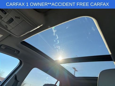 Used 2024 GMC Terrain SLT w/ Infotainment Package II image 26