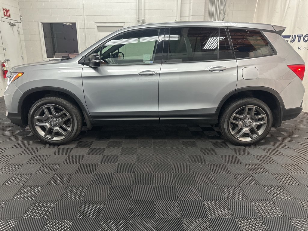 Used 2023 Honda Passport EX-L image 6