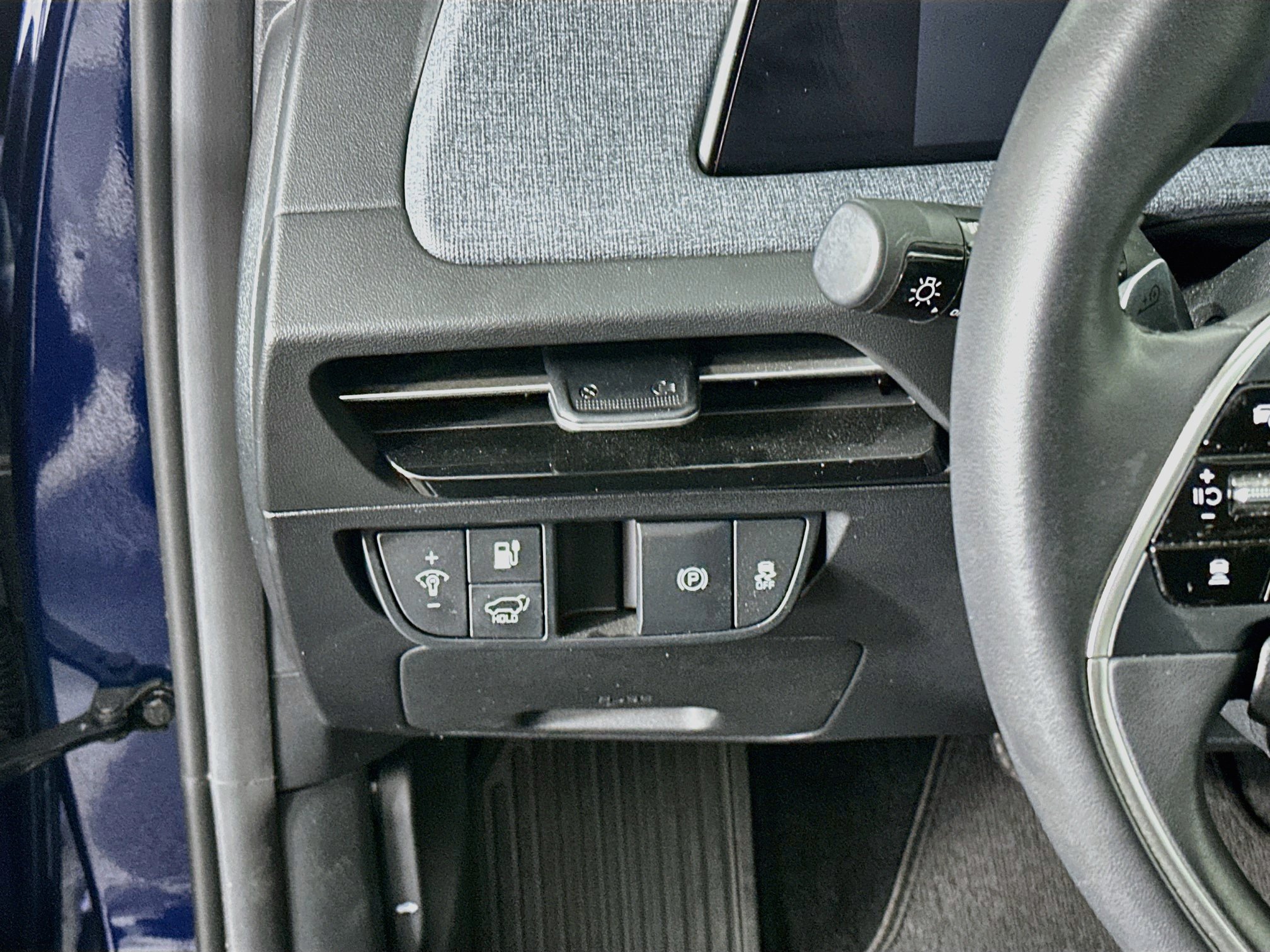 Used 2024 Kia EV6 Wind w/ Wind Technology Package RWD image 17