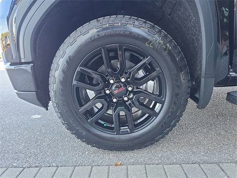 New 2026 GMC Sierra 1500 Elevation image 29