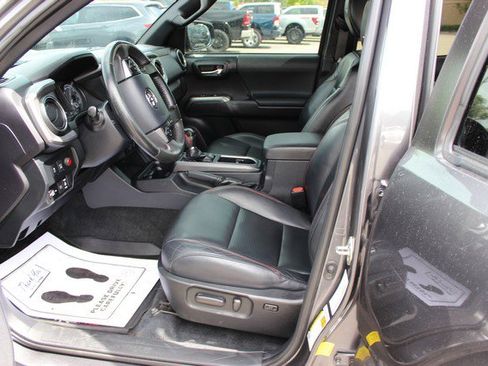 Used 2020 Toyota Tacoma TRD Pro AWD/4WD image 7