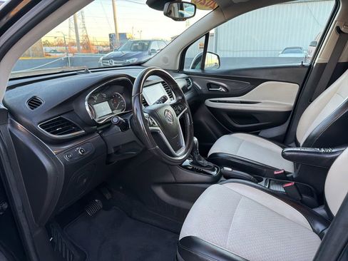 Used 2020 Buick Encore Preferred image 10