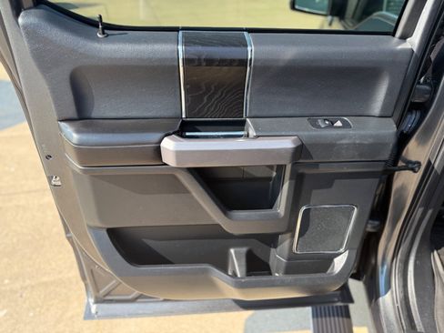 Used 2020 Ford F150 Platinum w/ Equipment Group 701A Luxury image 19