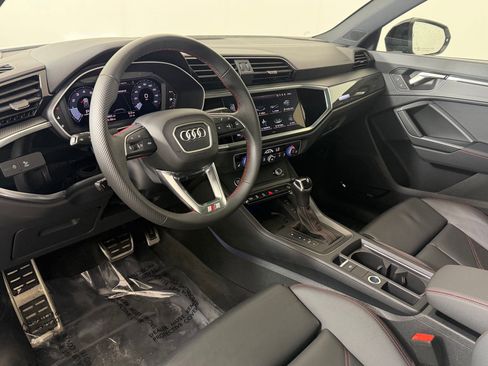 Certified 2025 Audi Q3 2.0T Premium Plus w/ Premium Plus Package AWD/4WD image 4