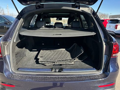 Used 2022 Mercedes-Benz GLC 300 4MATIC image 36