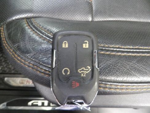 Used 2023 GMC Sierra 2500 AT4 w/ AT4 Preferred Package image 64