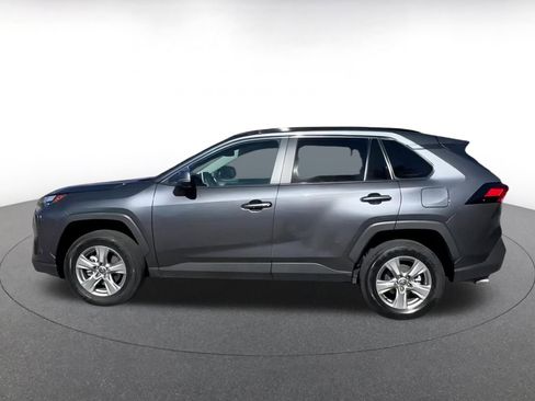 Used 2025 Toyota RAV4 XLE image 9