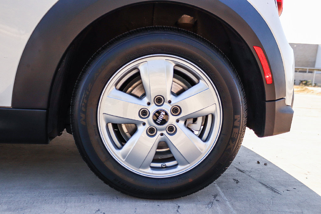 Used 2024 MINI Cooper 2-Door Hardtop FWD image 14