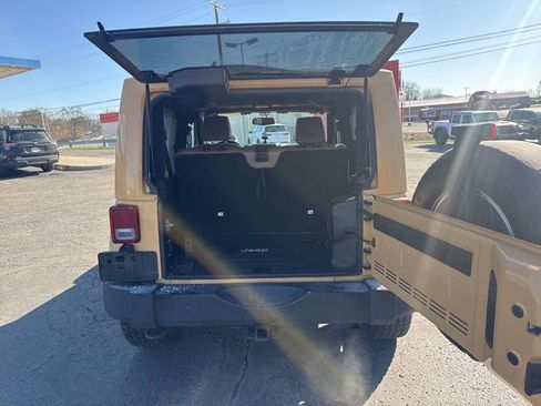 Used 2013 Jeep Wrangler Sahara w/ Dual Top Group image 10