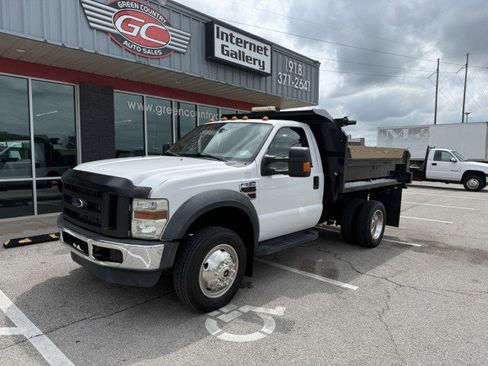 Used 2009 Ford F550 4x4 Regular Cab Super Duty image 2