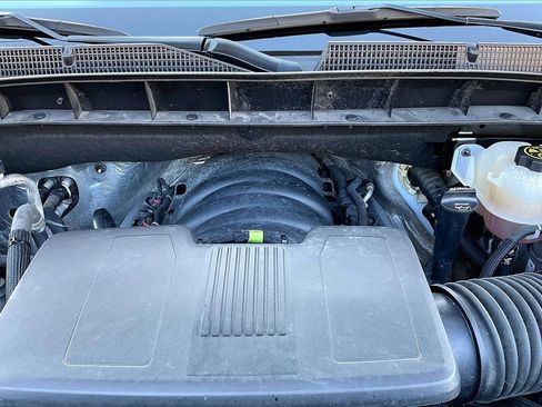 Used 2024 GMC Sierra 1500 Elevation w/ LPO, Elevation Black Package image 10