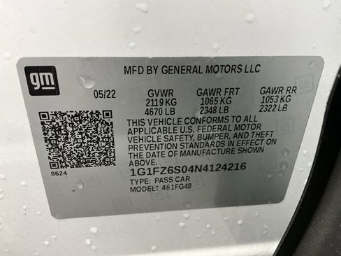 Used 2022 Chevrolet Bolt EUV Premier w/ Sun & Sound Package image 33