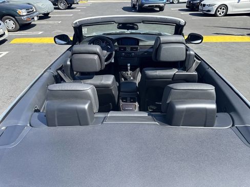 Used 2011 BMW 328i Convertible image 13