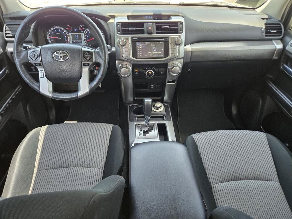 Used 2018 Toyota 4Runner SR5 AWD/4WD image 18