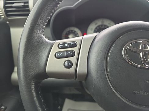 Used 2007 Toyota FJ Cruiser 2WD image 24