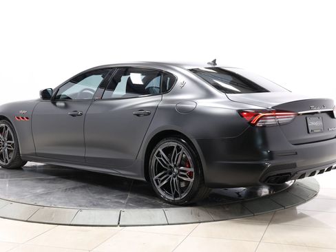 Used 2022 Maserati Quattroporte Trofeo RWD image 61