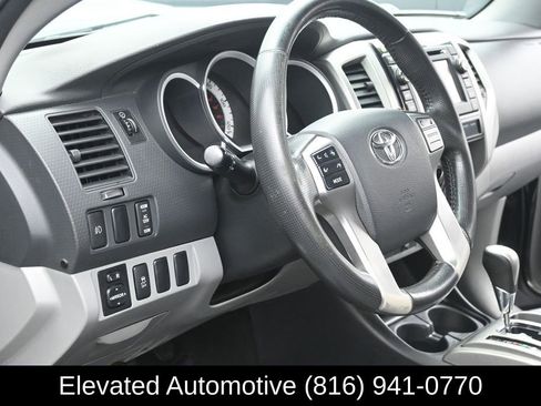 Used 2013 Toyota Tacoma PreRunner w/ TRD Sport Pkg RWD image 14