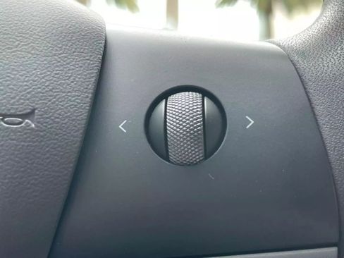 Used 2022 Tesla Model 3 Long Range image 33