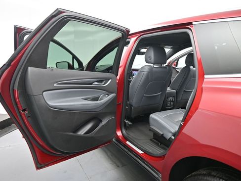 Used 2024 Buick Enclave Premium image 15