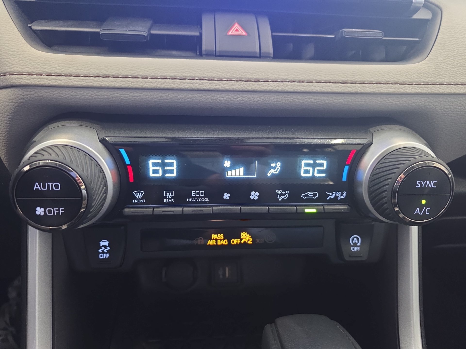Used 2023 Toyota RAV4 XLE w/ Convenience Package FWD image 24