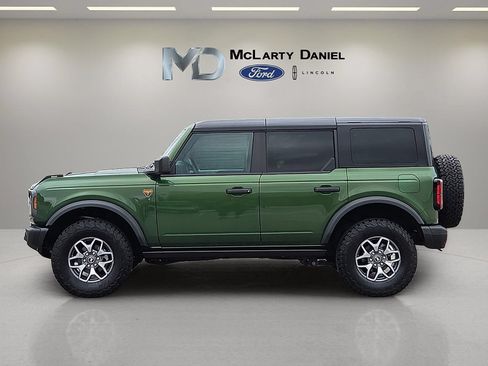 Used 2025 Ford Bronco Badlands AWD/4WD image 3