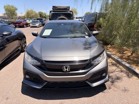 Used 2019 Honda Civic Sport image 2
