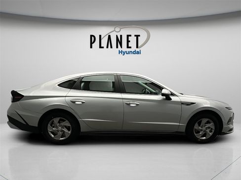 New 2026 Hyundai Sonata SE image 8