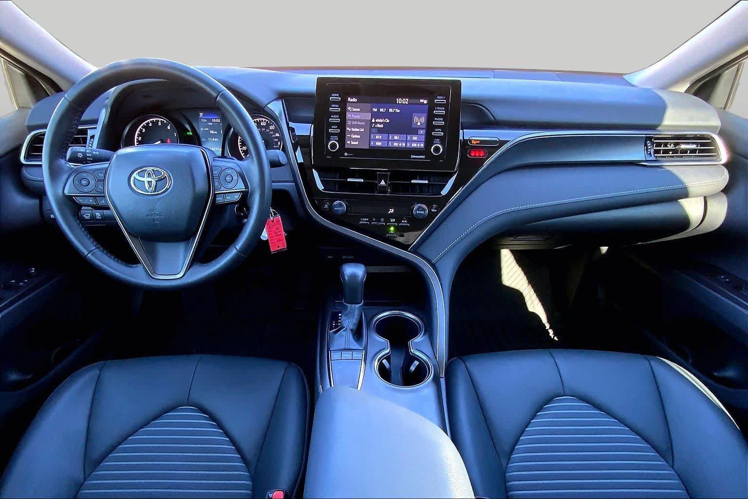 Used 2024 Toyota Camry SE FWD image 15