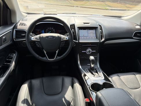 Used 2018 Ford Edge Titanium w/ Equipment Group 301A image 23