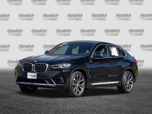Certified 2023 BMW X4 xDrive30i w/ Premium Package image 9