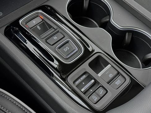 Certified 2023 Honda Pilot Elite image 17