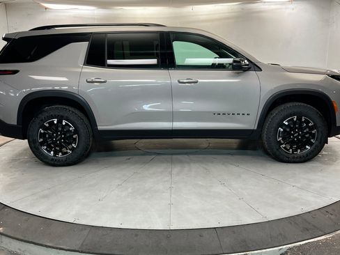 New 2026 Chevrolet Traverse Z71 w/ Enhanced Driving Package AWD/4WD image 7