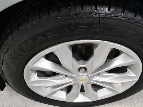 Certified 2024 Chevrolet Malibu LT image 9