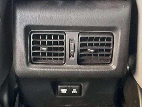 Used 2025 Toyota Camry SE FWD image 24