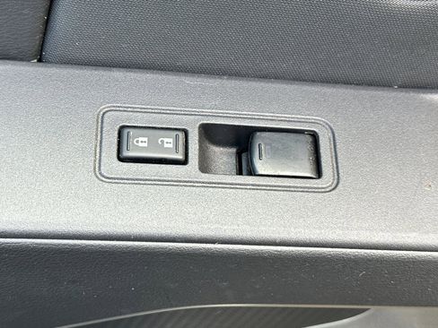 Certified 2024 Nissan Frontier SV w/ Graphics Package image 20