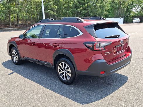 Certified 2025 Subaru Outback Premium AWD/4WD image 7