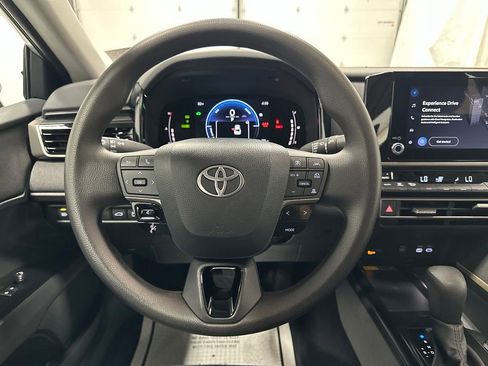 Used 2026 Toyota Camry LE FWD image 18