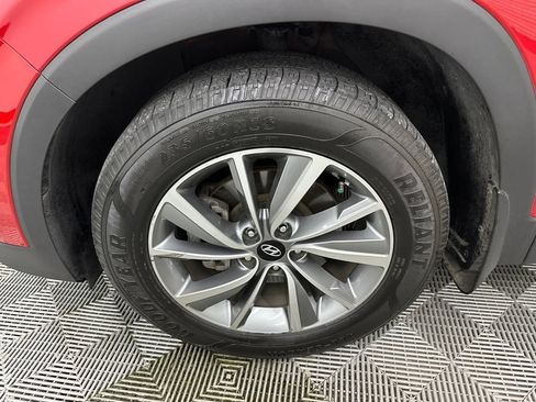 Used 2020 Hyundai Santa Fe SEL w/ Convenience Package FWD image 12
