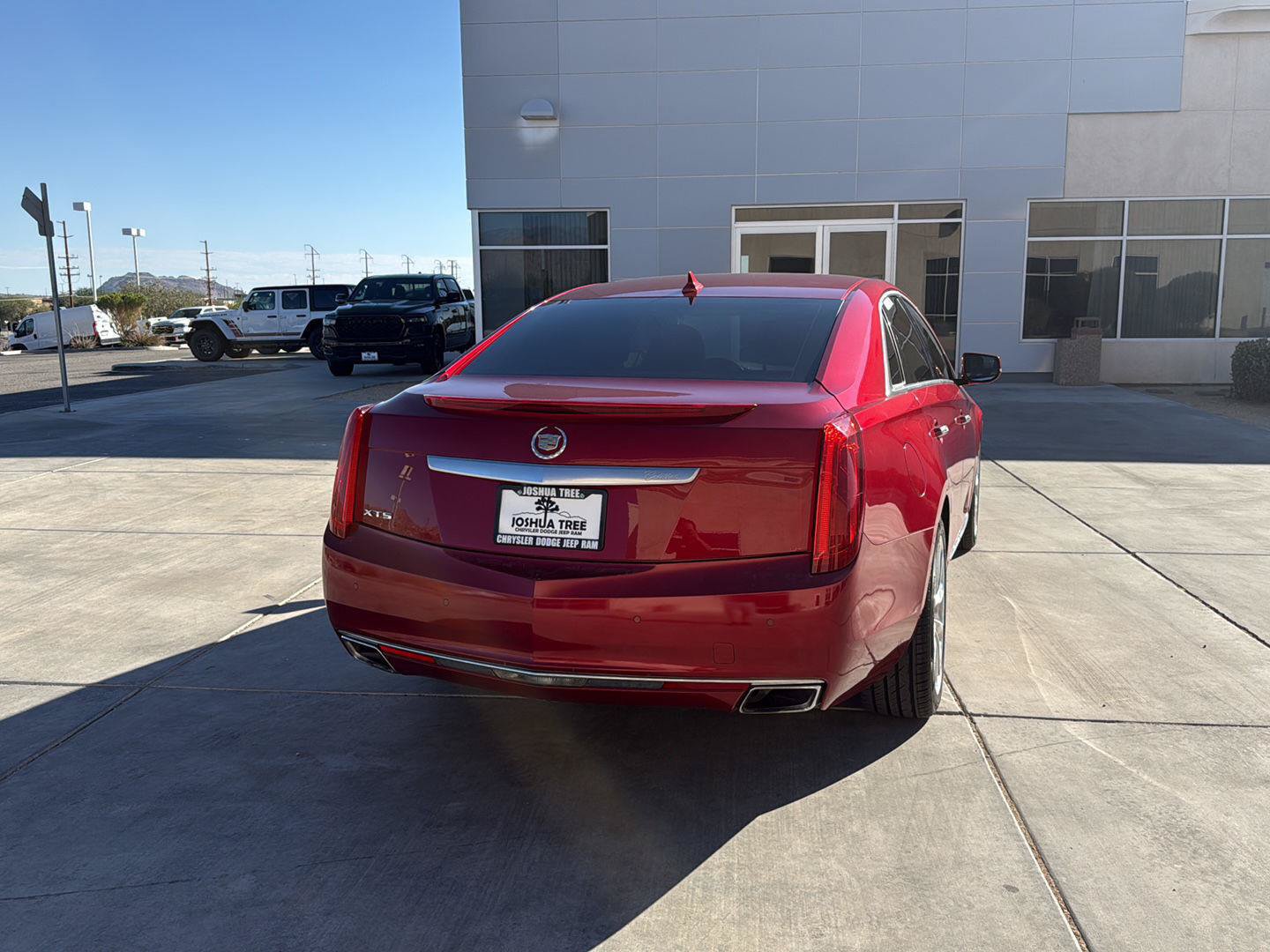 Used 2013 Cadillac XTS Luxury w/ Driver Awareness Package FWD image 9