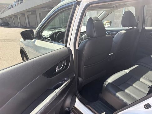 Used 2015 Nissan Rogue SL w/ SL Premium Package AWD/4WD image 25