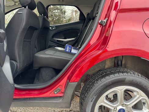 Used 2019 Ford EcoSport SE image 14