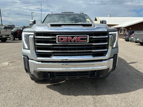 Used 2024 GMC Sierra 2500 SLT w/ SLT Convenience Package AWD/4WD image 2