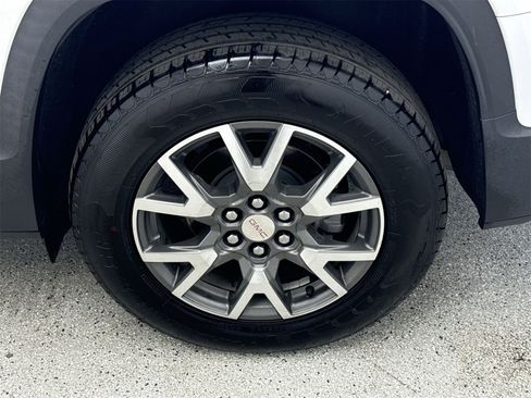 Used 2022 GMC Acadia SLE w/ Driver Convenience Package image 41