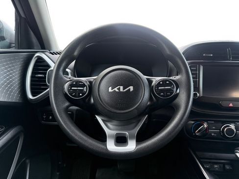 Used 2023 Kia Soul LX w/ Option Group 015 FWD image 14