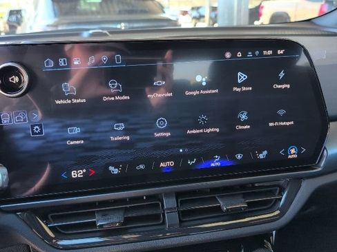 New 2026 Chevrolet Equinox EV RS image 23