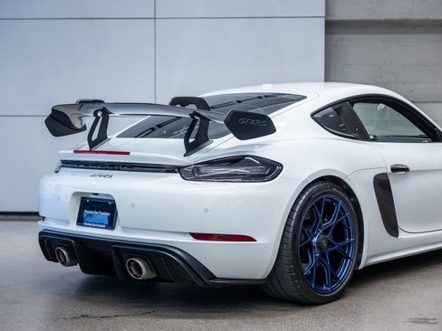 Certified 2025 Porsche 718 Cayman GT4 RS RWD image 30