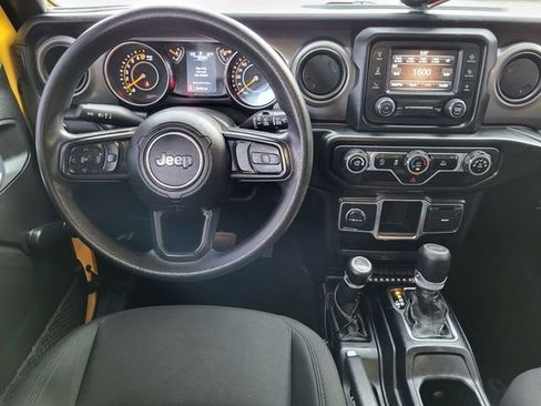 Used 2021 Jeep Wrangler Unlimited Sport image 16