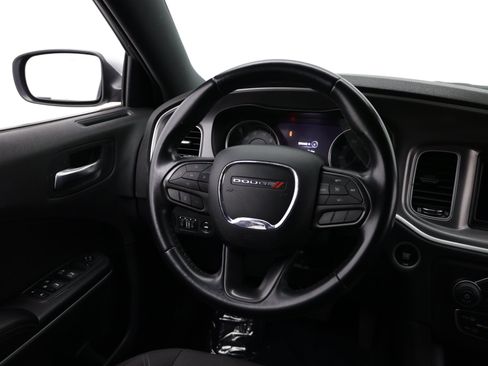 Used 2022 Dodge Charger SXT RWD image 30