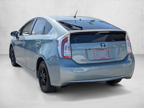 Used 2015 Toyota Prius Two image 7